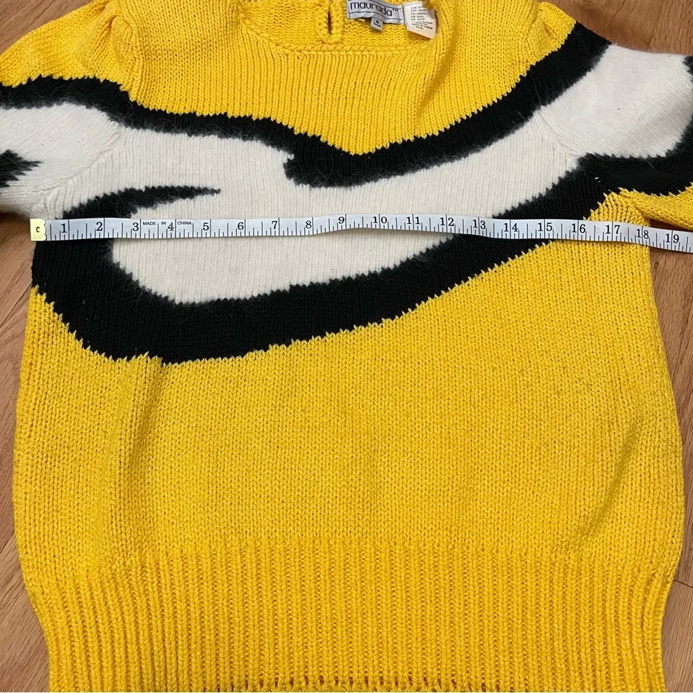 Vintage Maurada Pop Art Yellow Sweater - Picture 9 of 10